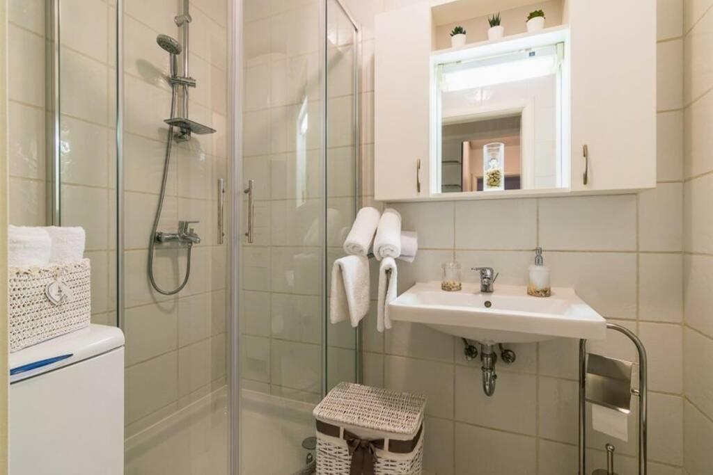 Apartment Jarun Brac Zagreb Buitenkant foto